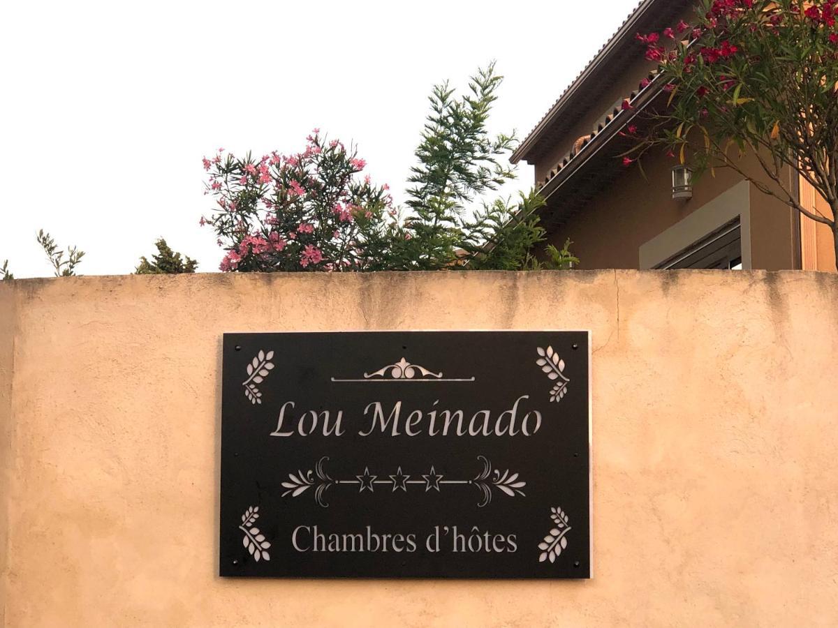 Lou Meinado Saint-Martin-de-Crau Dış mekan fotoğraf